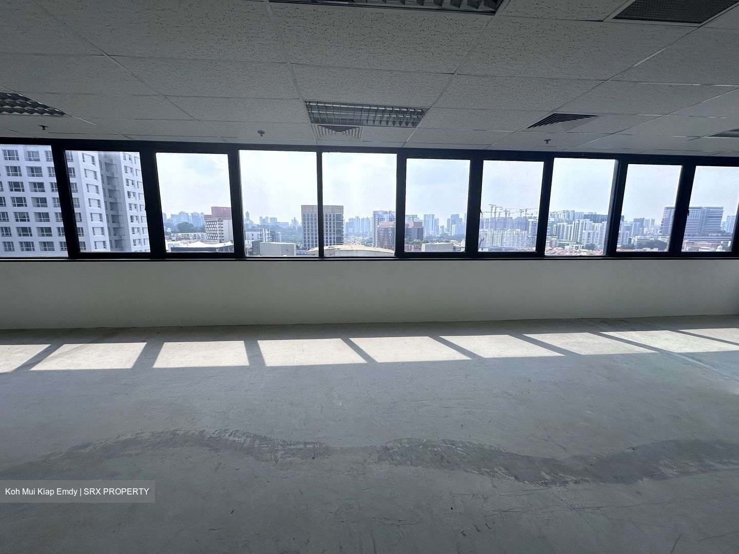 Og Albert Complex (D7), Office #611211501